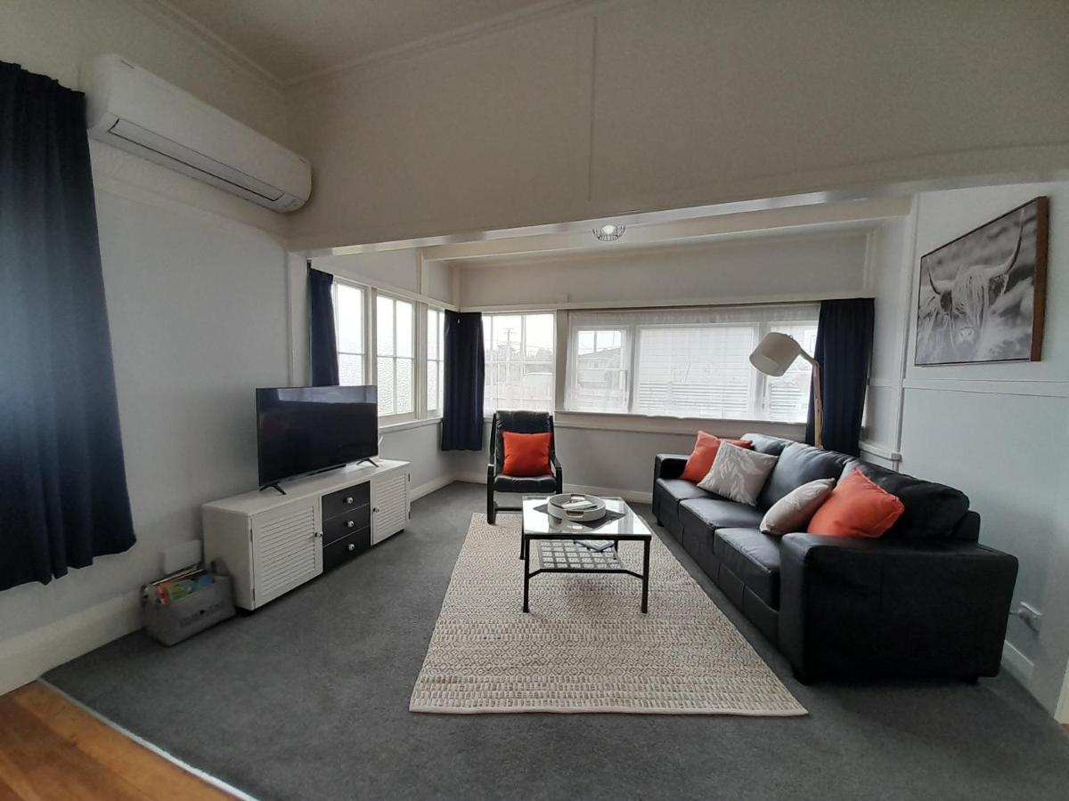 Character 1-Bedroom Unit Masterton Bagian luar foto