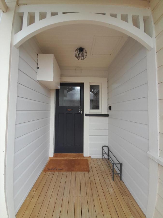 Character 1-Bedroom Unit Masterton Bagian luar foto