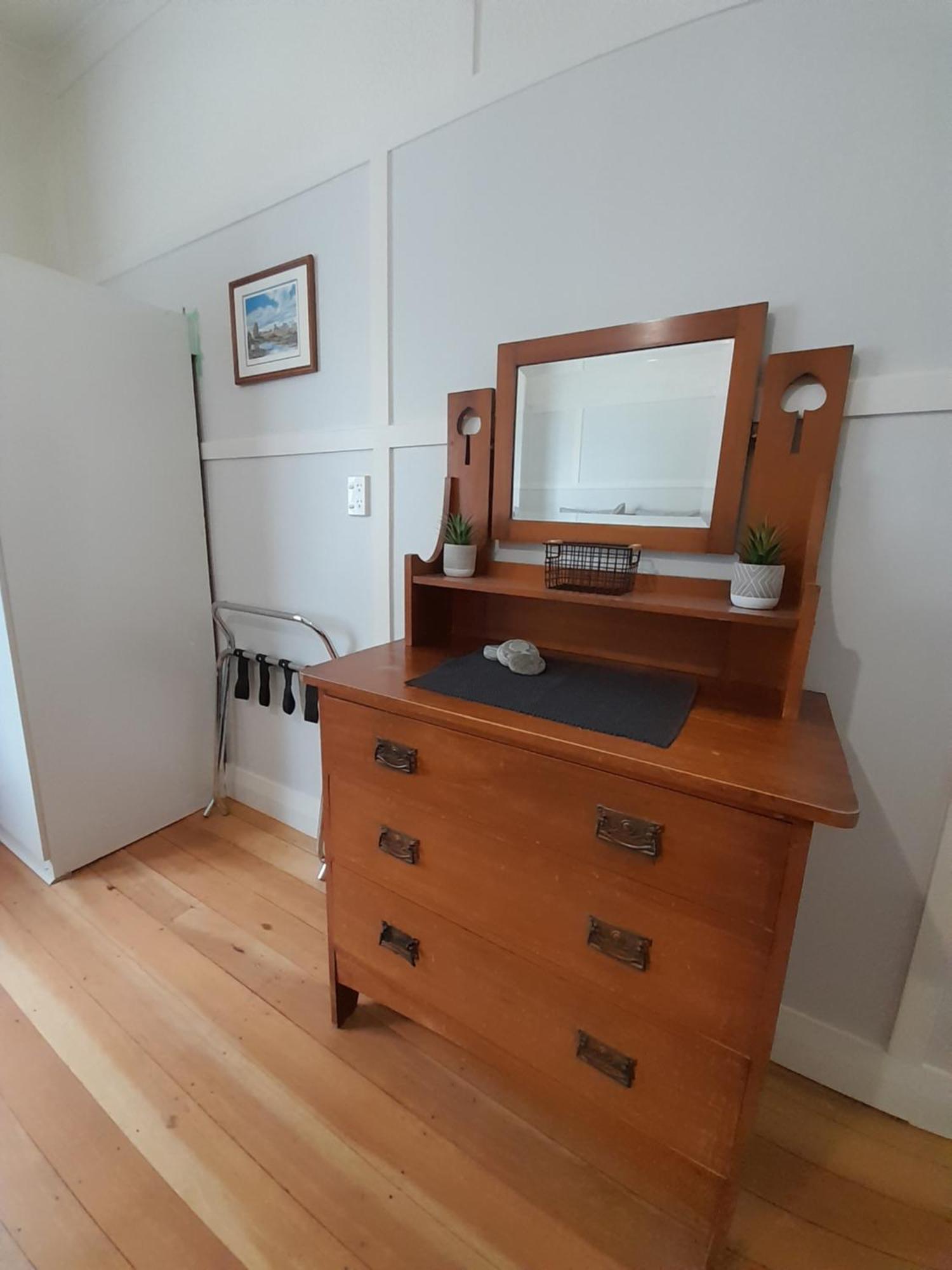 Character 1-Bedroom Unit Masterton Bagian luar foto